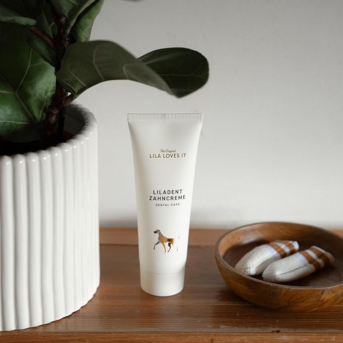 Toothpaste for Dogs - Natural Tooth Cleaning with Coconut Oil, Turmeric & Papaya Extract, Gentle & Effective, for Plaque, Tartar & Bad Breath, LILADENT Dental-Care Mineral by LILA LOVES IT, 75 ml