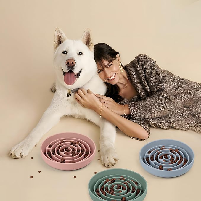 Coomazy Slow Feeder Dog Bowls, Silicone Dog Bowl with Suction Cups, Slow Feeder & Non-Slip Design, Boredom and Anxiety Reducer, Suitable for All Breed Dogs, Pink