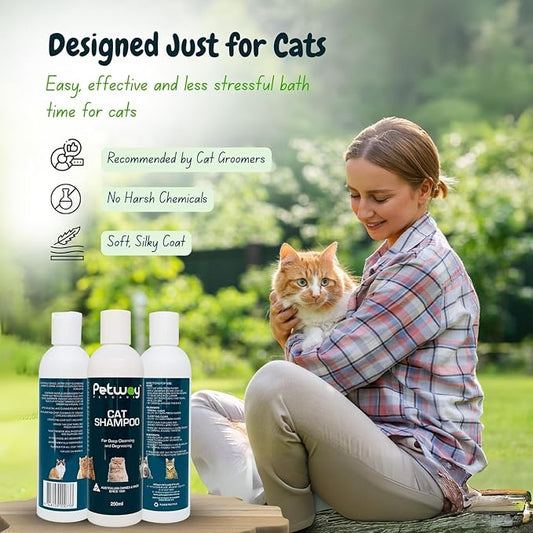 Petway Petcare Cat Shampoo, Anti Dandruff Shampoo for Deep Cleanse & Degreasing, Removes Excess Oils, Dirt and Dandruff, pH Balanced, Parabens & Sulfates Free, Cruelty Free, 8.5 Fl Oz